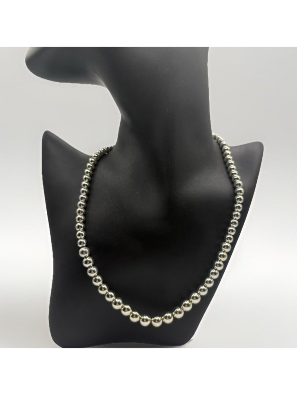 Lauren Ralph Lauren LRL Silver Tone Round Ball Beaded Necklace Toggle Clasp